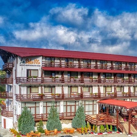 Hotel La Dolce Vita Zărneşti 외부 사진