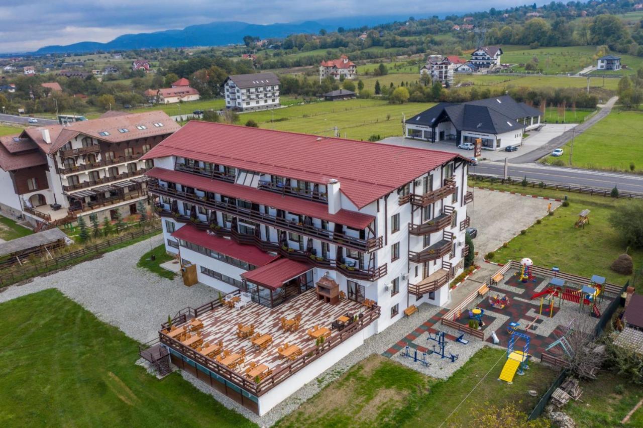 Hotel La Dolce Vita Zărneşti 외부 사진