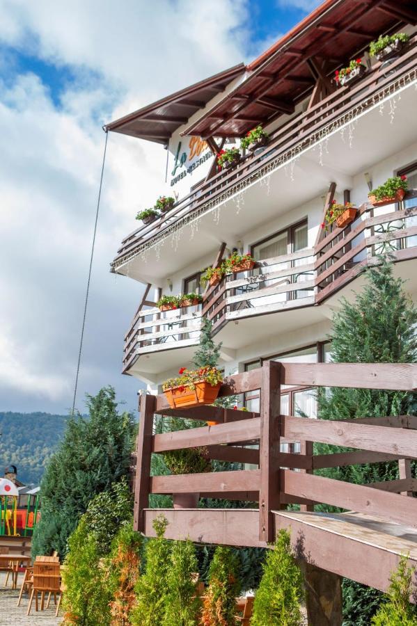 Hotel La Dolce Vita Zărneşti 외부 사진