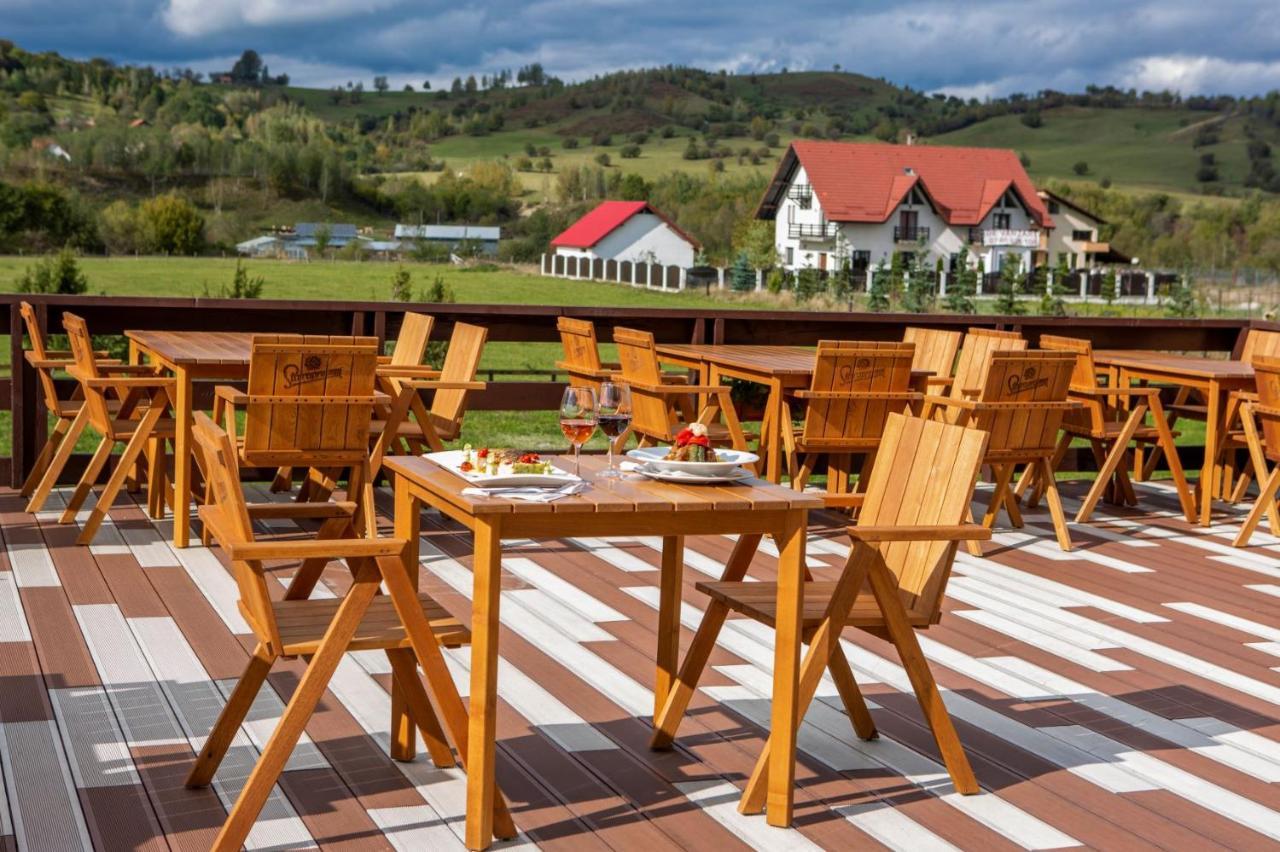 Hotel La Dolce Vita Zărneşti 외부 사진