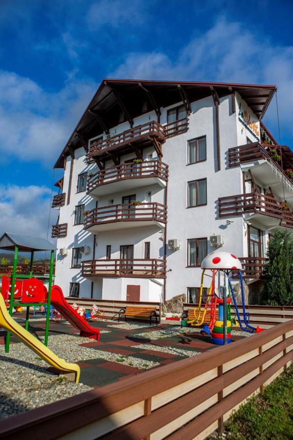 Hotel La Dolce Vita Zărneşti 외부 사진
