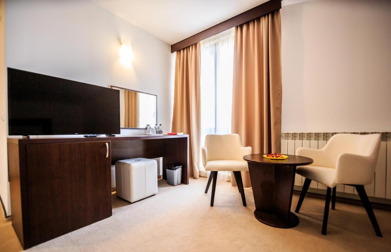 Hotel La Dolce Vita Zărneşti 외부 사진